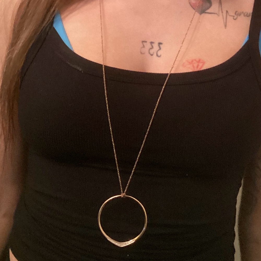 Like new Authentic Michael Kors Gold Circle Pendant Necklace
